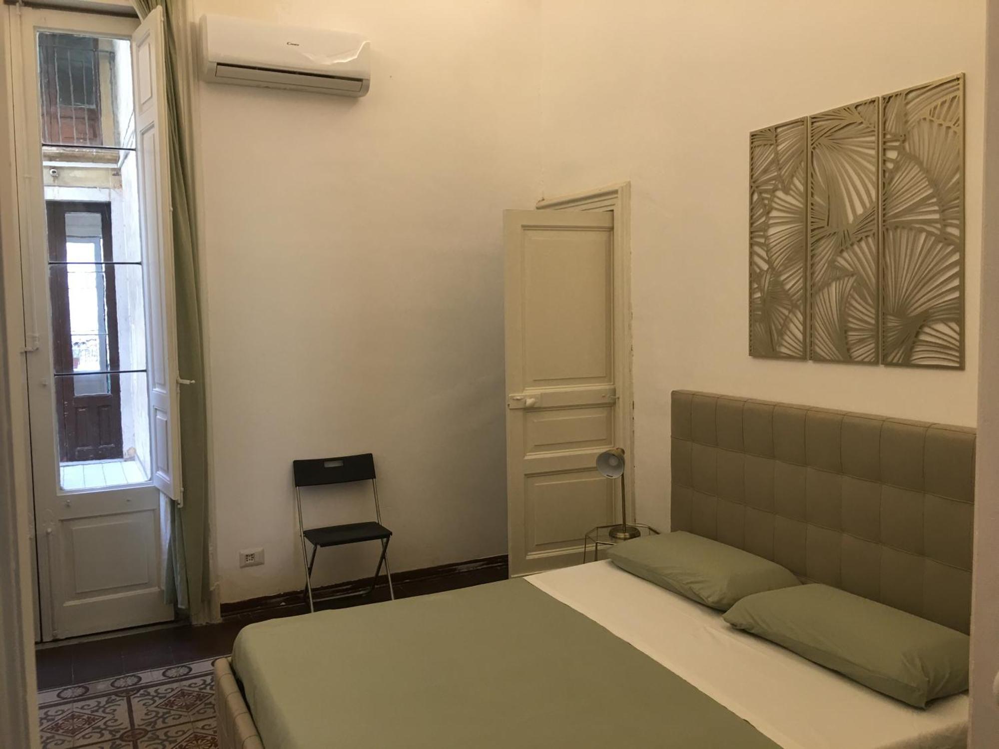 Bohemian Apartment Terrace Downtown Катания Экстерьер фото